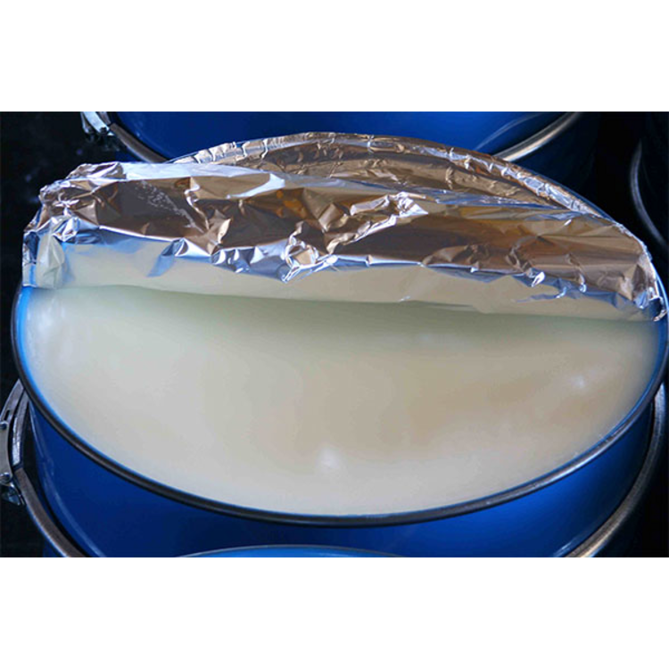 O835001 Snow White Petrolatum